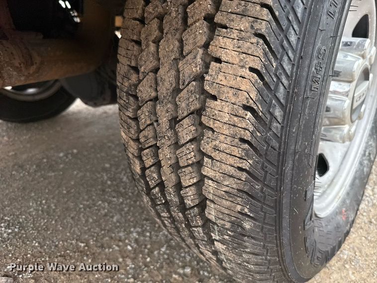 image for item EJ4802 2021 Ford F350 Super Duty utility bed pickup truck