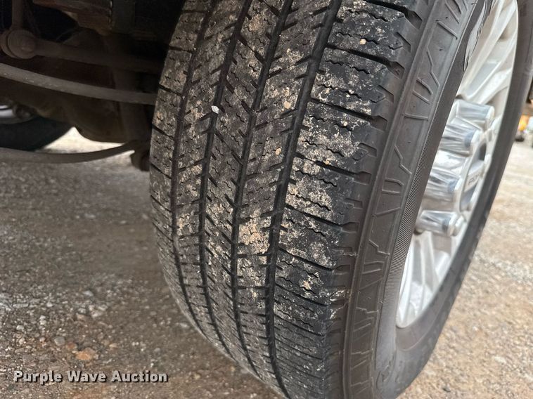 image for item EJ4802 2021 Ford F350 Super Duty utility bed pickup truck