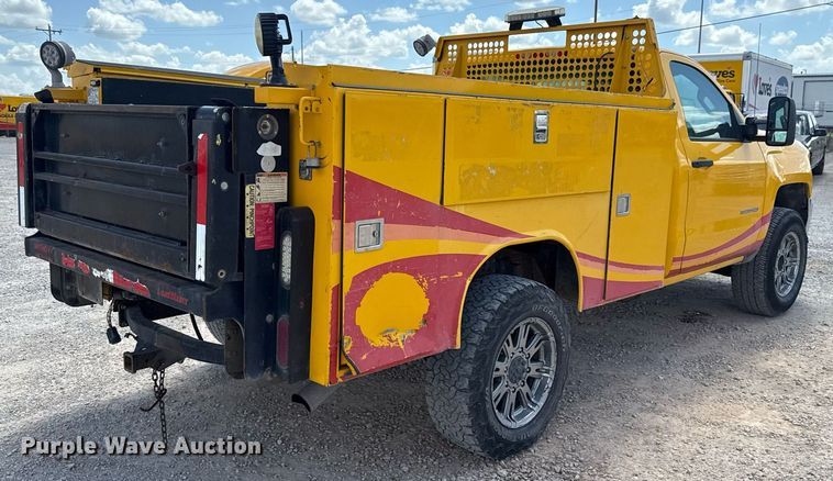 image for item EJ4804 2016 Chevrolet Silverado 3500HD utility bed pickup truck