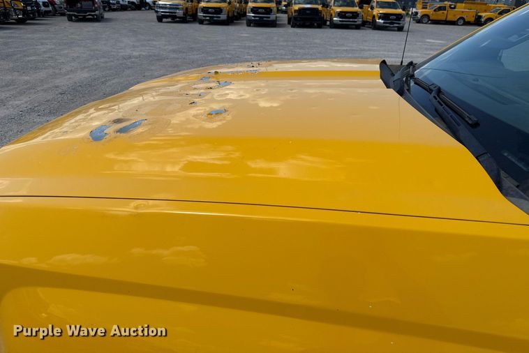 image for item EJ4804 2016 Chevrolet Silverado 3500HD utility bed pickup truck