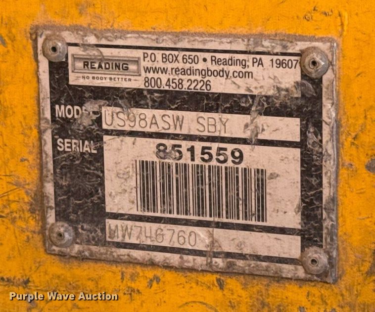 image for item EJ4804 2016 Chevrolet Silverado 3500HD utility bed pickup truck