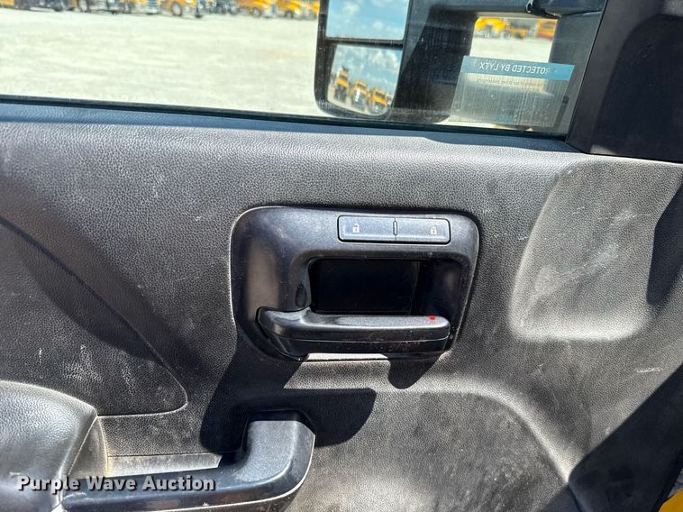 image for item EJ4804 2016 Chevrolet Silverado 3500HD utility bed pickup truck