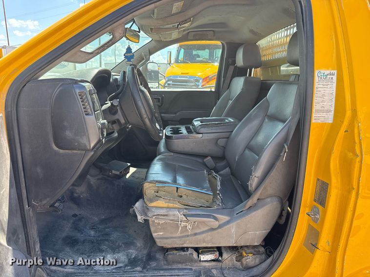 image for item EJ4804 2016 Chevrolet Silverado 3500HD utility bed pickup truck