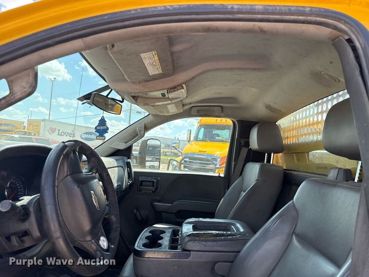 image for item EJ4804 2016 Chevrolet Silverado 3500HD utility bed pickup truck