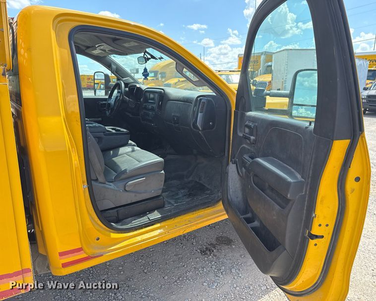 image for item EJ4804 2016 Chevrolet Silverado 3500HD utility bed pickup truck