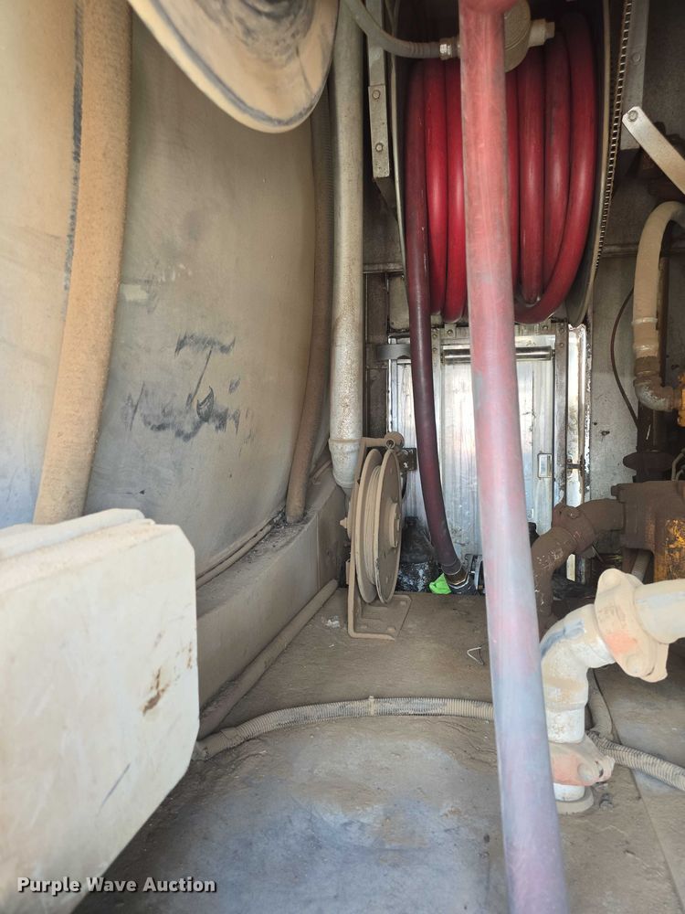 image for item EK5346 Almac Tank International Inc. fuel / lube bed 