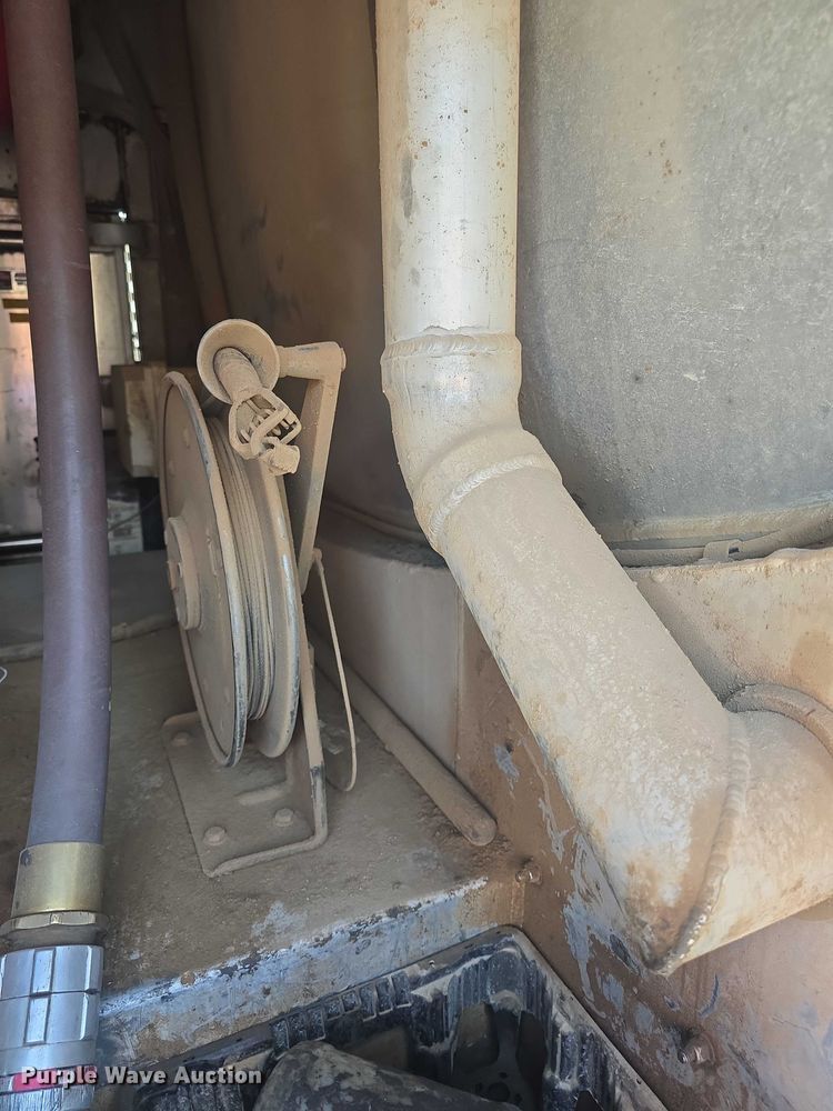 image for item EK5346 Almac Tank International Inc. fuel / lube bed 