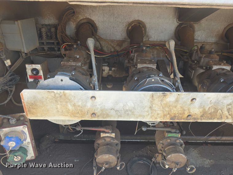 image for item EK5346 Almac Tank International Inc. fuel / lube bed 