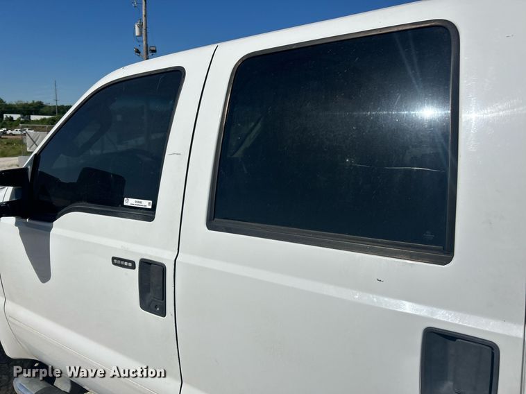 image for item EK8093 2008 Ford F250 Super Duty Lariat Crew Cab pickup truck