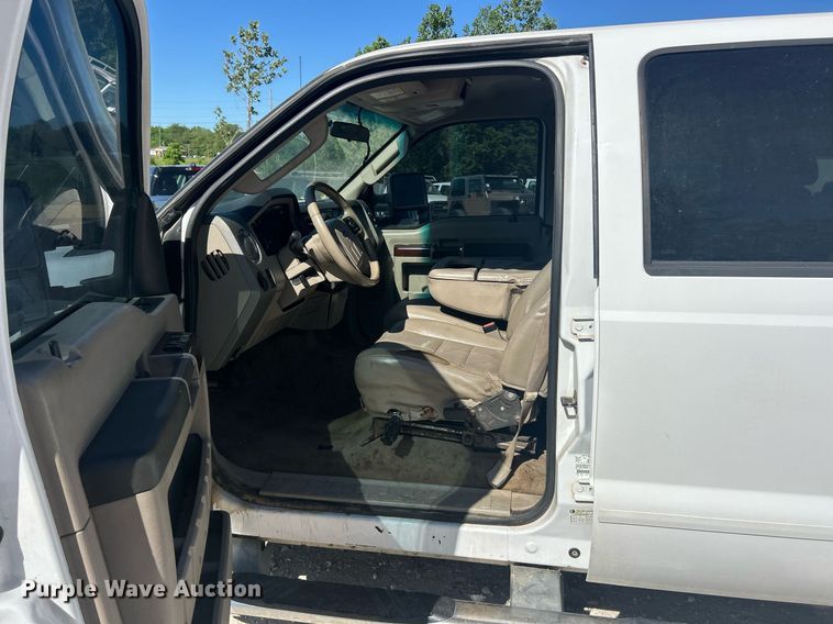 image for item EK8093 2008 Ford F250 Super Duty Lariat Crew Cab pickup truck