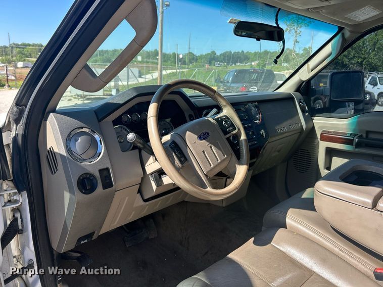 image for item EK8093 2008 Ford F250 Super Duty Lariat Crew Cab pickup truck