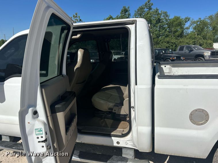 image for item EK8093 2008 Ford F250 Super Duty Lariat Crew Cab pickup truck
