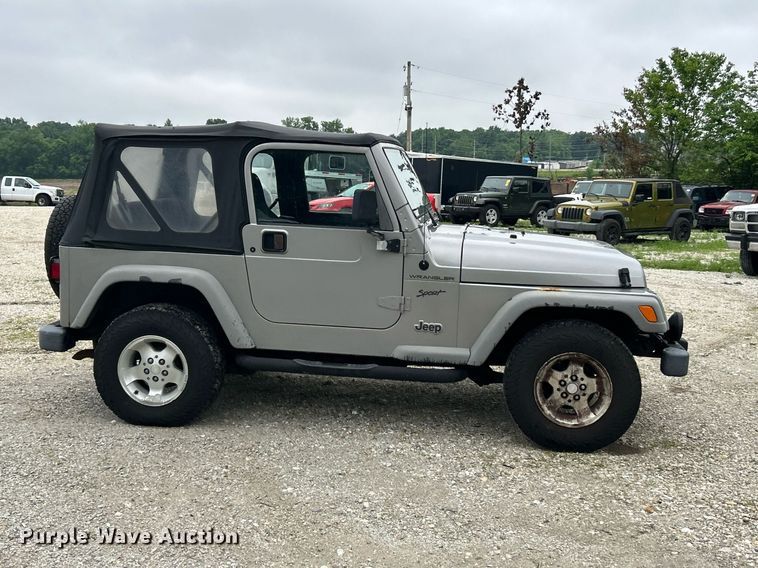 image for item EK8192 2002 Jeep Wrangler Sport SUV