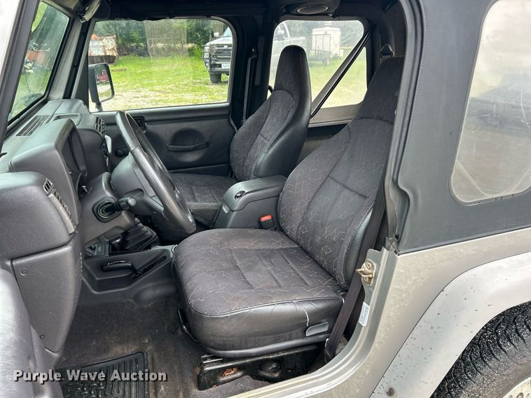 image for item EK8192 2002 Jeep Wrangler Sport SUV