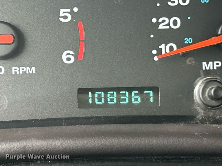 image for item EK8192 2002 Jeep Wrangler Sport SUV