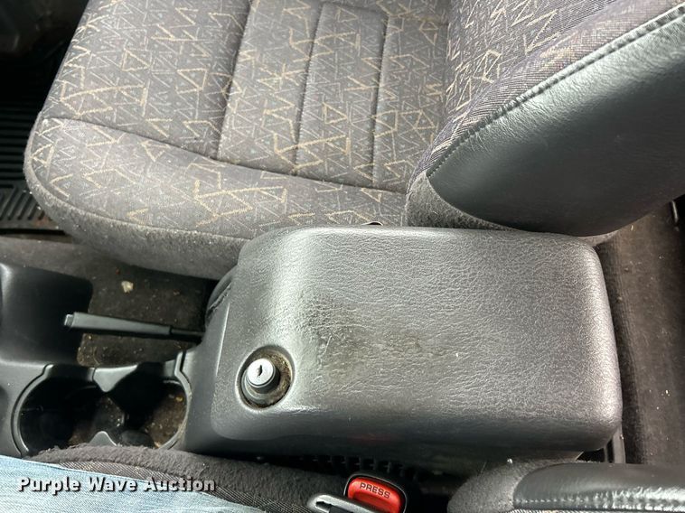 image for item EK8192 2002 Jeep Wrangler Sport SUV