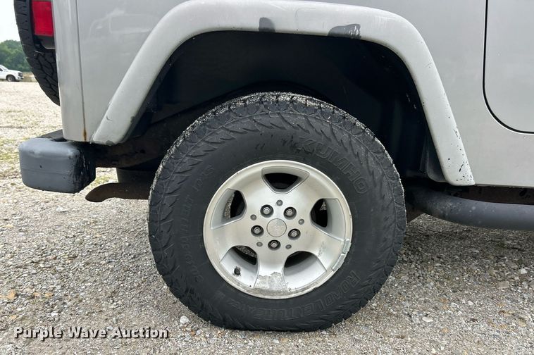 image for item EK8192 2002 Jeep Wrangler Sport SUV