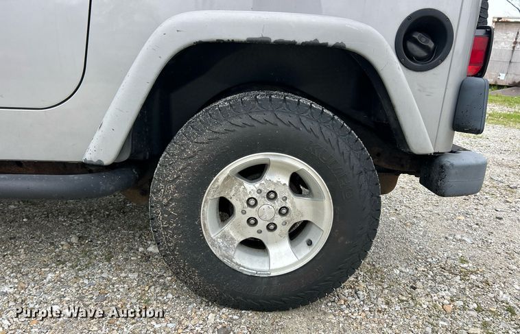 image for item EK8192 2002 Jeep Wrangler Sport SUV