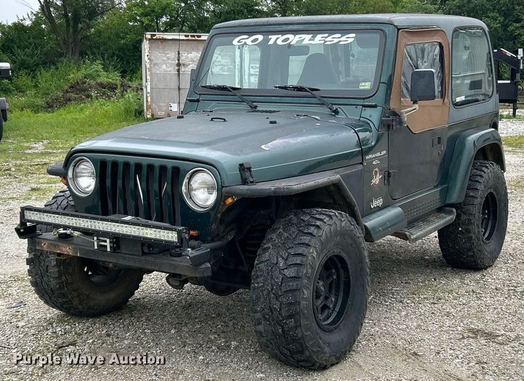 image for item EK8193 2000 Jeep Wrangler Sahara SUV