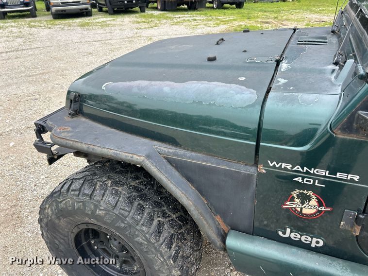 image for item EK8193 2000 Jeep Wrangler Sahara SUV