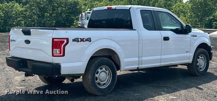 image for item EK8207 2015 Ford F150 XL SuperCab pickup truck