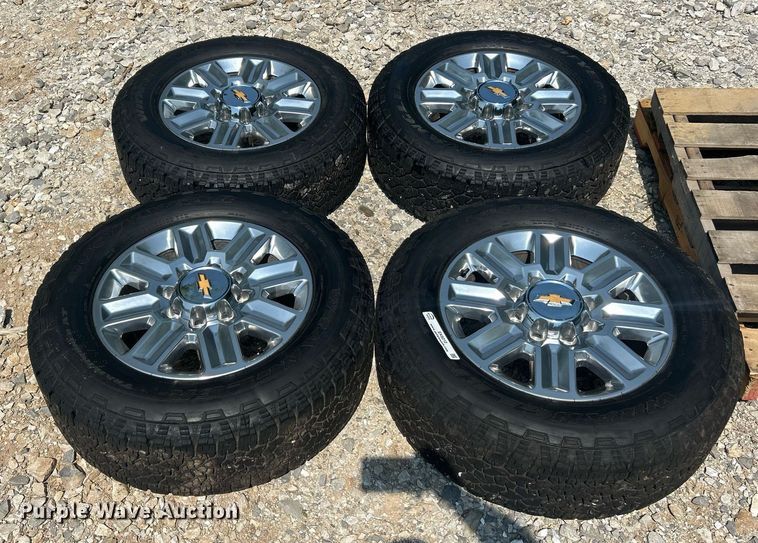 image for item EK8212 (4) 275/65/20 Goodyear Wrangler tires and wheels