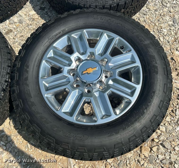 image for item EK8212 (4) 275/65/20 Goodyear Wrangler tires and wheels