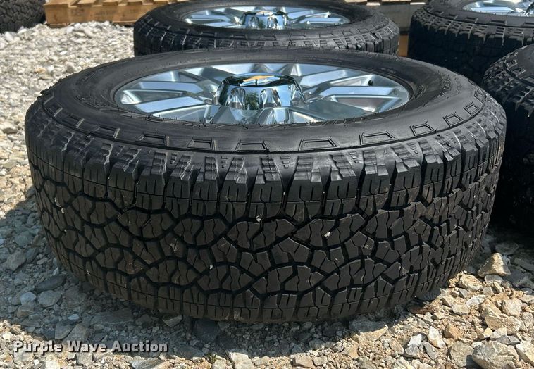 image for item EK8212 (4) 275/65/20 Goodyear Wrangler tires and wheels