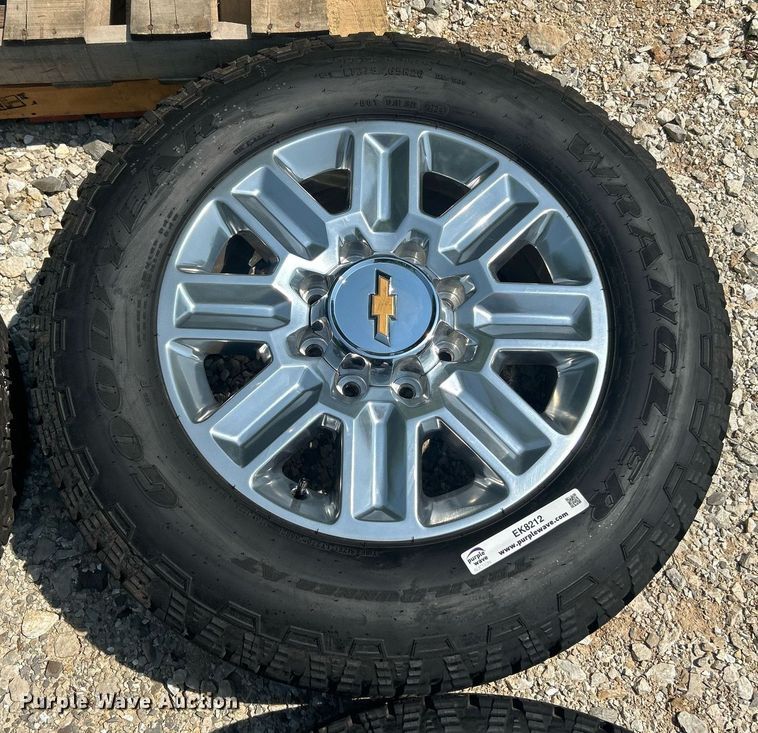 image for item EK8212 (4) 275/65/20 Goodyear Wrangler tires and wheels