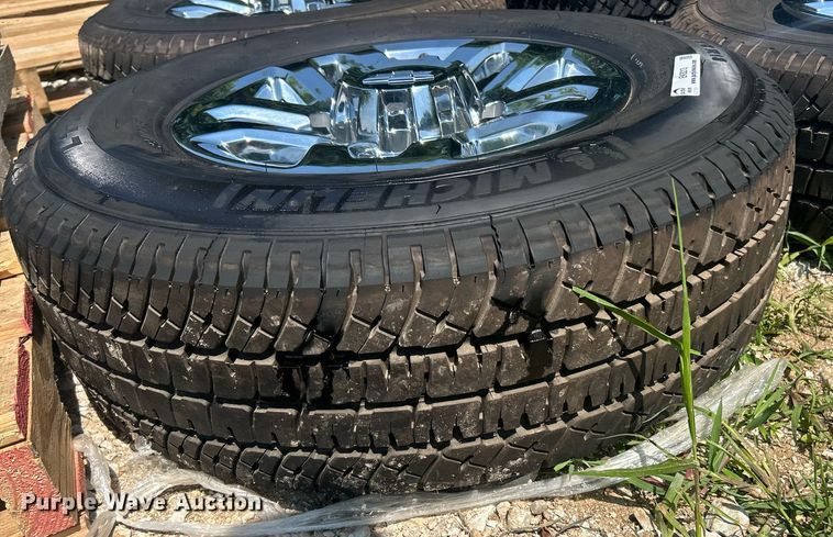 image for item EK8213 (4) 265/70/18 Michelin LTxA/TA tires and wheels