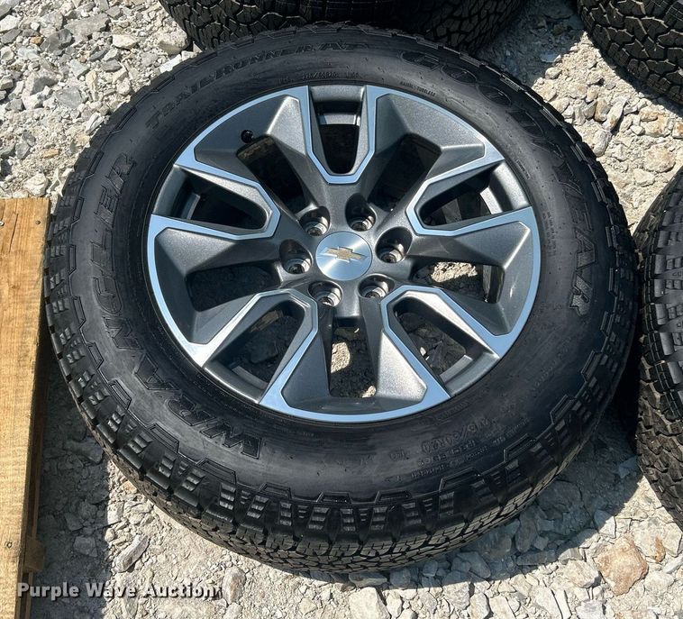 image for item EK8214 (4) 275/60R20 Goodyear Wrangler tires and wheels