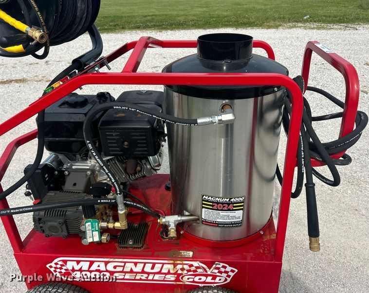 image for item EK8221 2024 Magnum 4000 GS18 pressure washer
