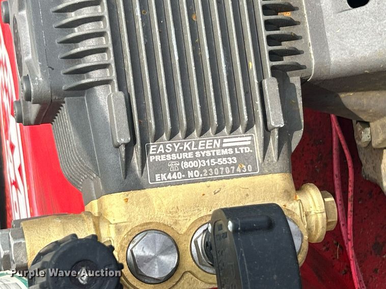 image for item EK8221 2024 Magnum 4000 GS18 pressure washer