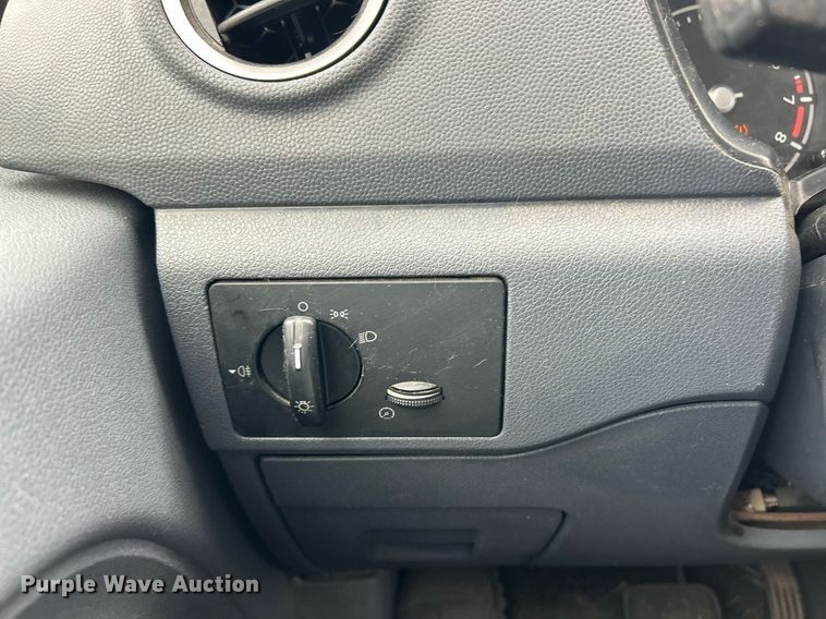 image for item EK8228 2013 Ford Transit Connect van