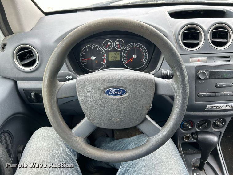 image for item EK8228 2013 Ford Transit Connect van