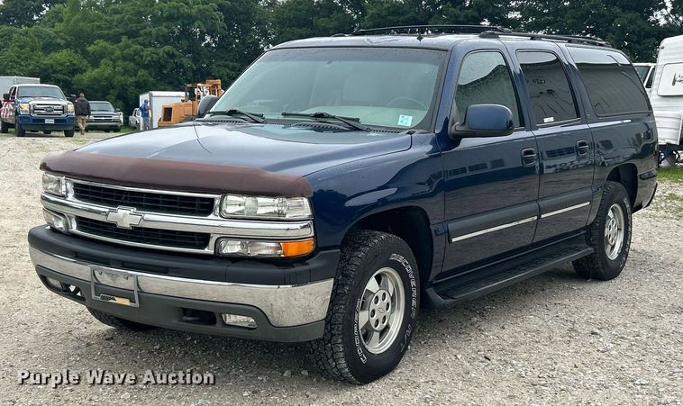 image for item EK8234 2002 Chevrolet Suburban  1500LT  SUV