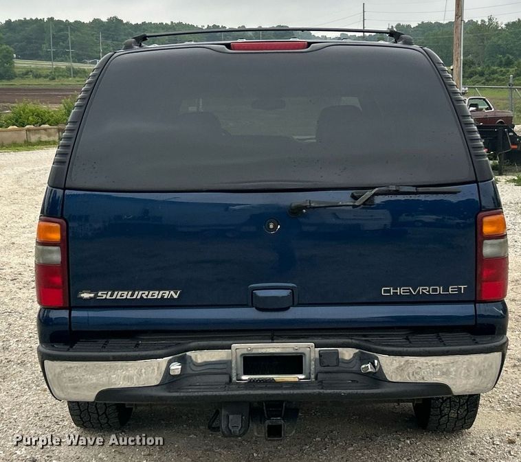 image for item EK8234 2002 Chevrolet Suburban  1500LT  SUV