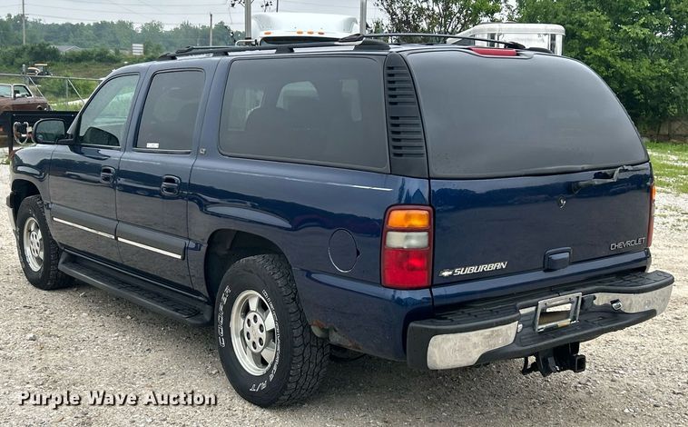image for item EK8234 2002 Chevrolet Suburban  1500LT  SUV