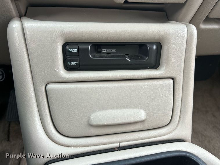 image for item EK8234 2002 Chevrolet Suburban  1500LT  SUV