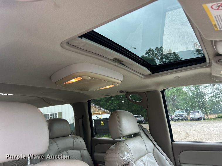 image for item EK8234 2002 Chevrolet Suburban  1500LT  SUV