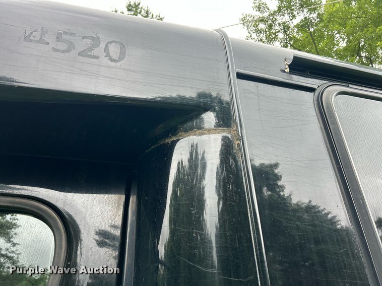 image for item EK8244 2015 Freightliner M2 shuttle bus