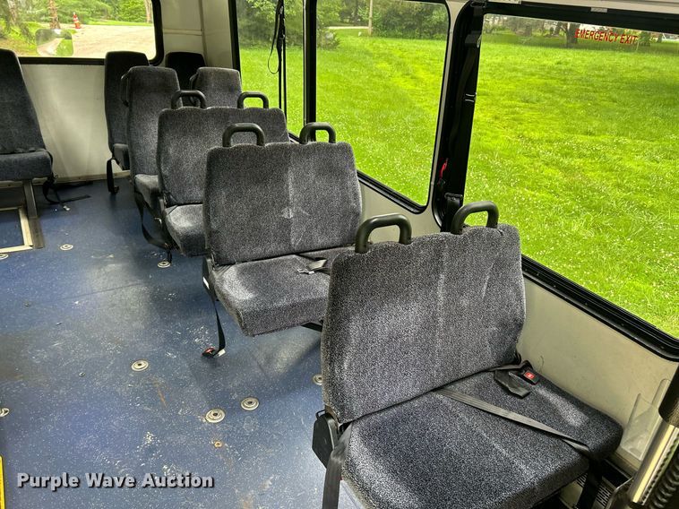 image for item EK8244 2015 Freightliner M2 shuttle bus