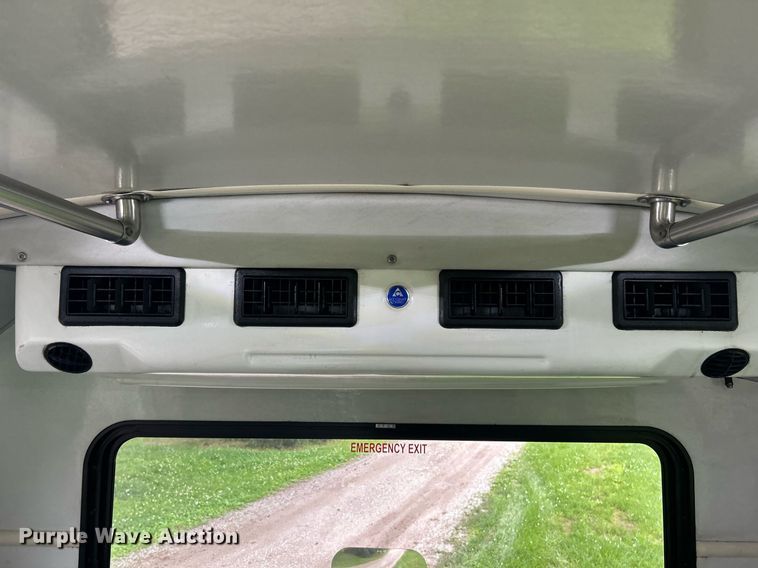 image for item EK8244 2015 Freightliner M2 shuttle bus