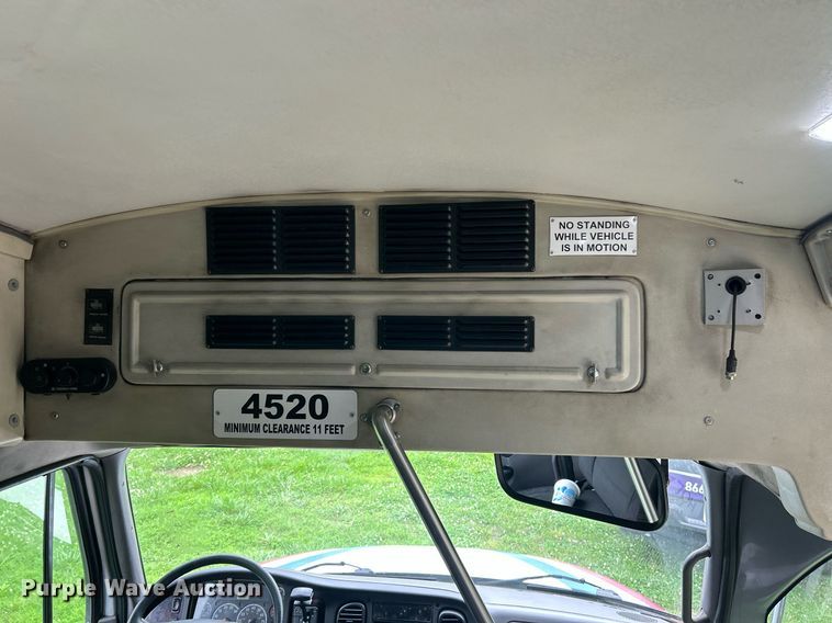 image for item EK8244 2015 Freightliner M2 shuttle bus