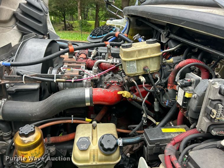 image for item EK8244 2015 Freightliner M2 shuttle bus