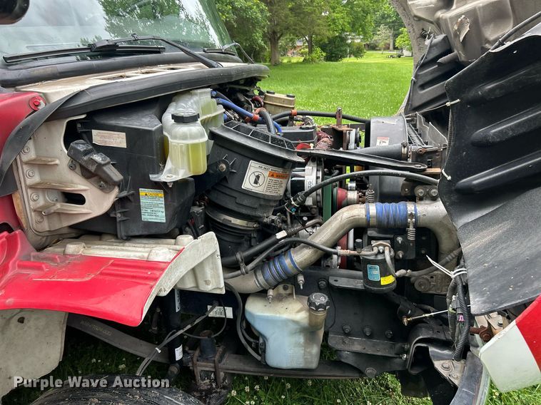 image for item EK8244 2015 Freightliner M2 shuttle bus