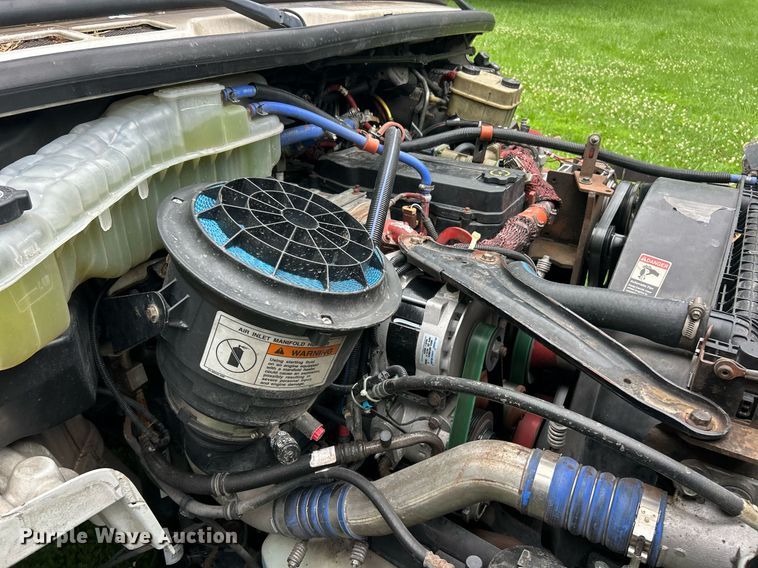 image for item EK8244 2015 Freightliner M2 shuttle bus