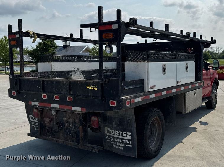 image for item EM2003 2002 Ford F450 Super Duty flatbed truck