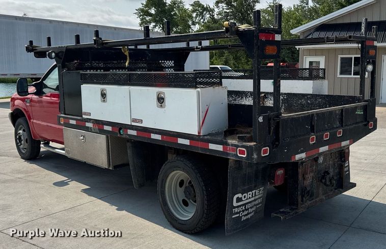 image for item EM2003 2002 Ford F450 Super Duty flatbed truck