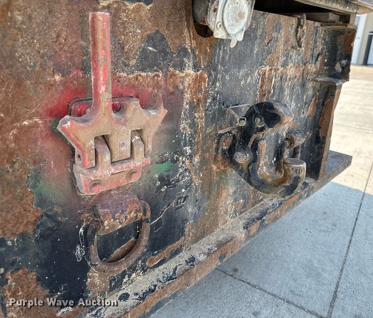 image for item EM2003 2002 Ford F450 Super Duty flatbed truck